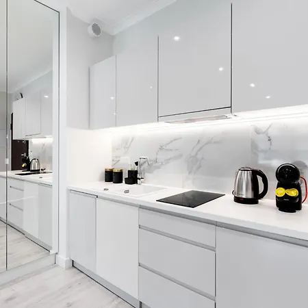 Urban Chic - Luxury - Mennica Apartman *