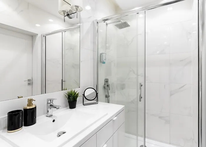 Urban Chic - Luxury - Mennica *