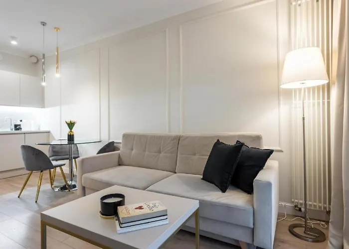 Urban Chic - Luxury - Mennica