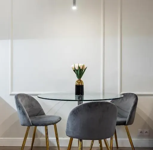 Urban Chic - Luxury - Mennica Apartman *