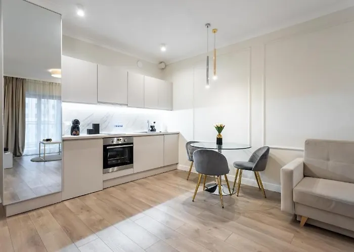 Urban Chic - Luxury - Mennica Varsó