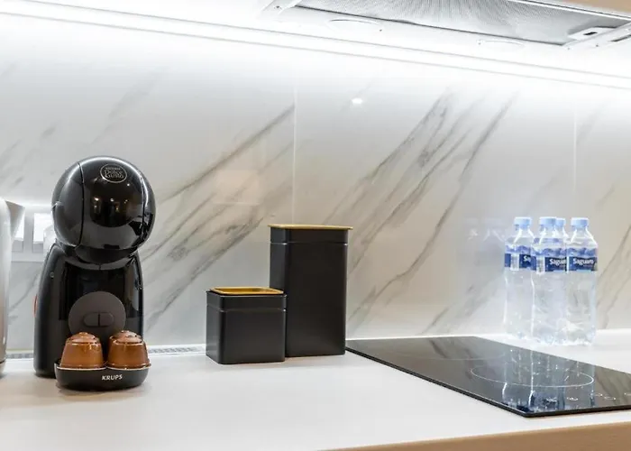 Urban Chic - Luxury - Mennica